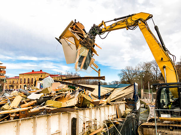 Debris Removal in West Clarkston Highland, WA